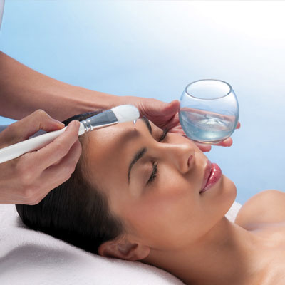 Get a glowing skin with oxygen facial